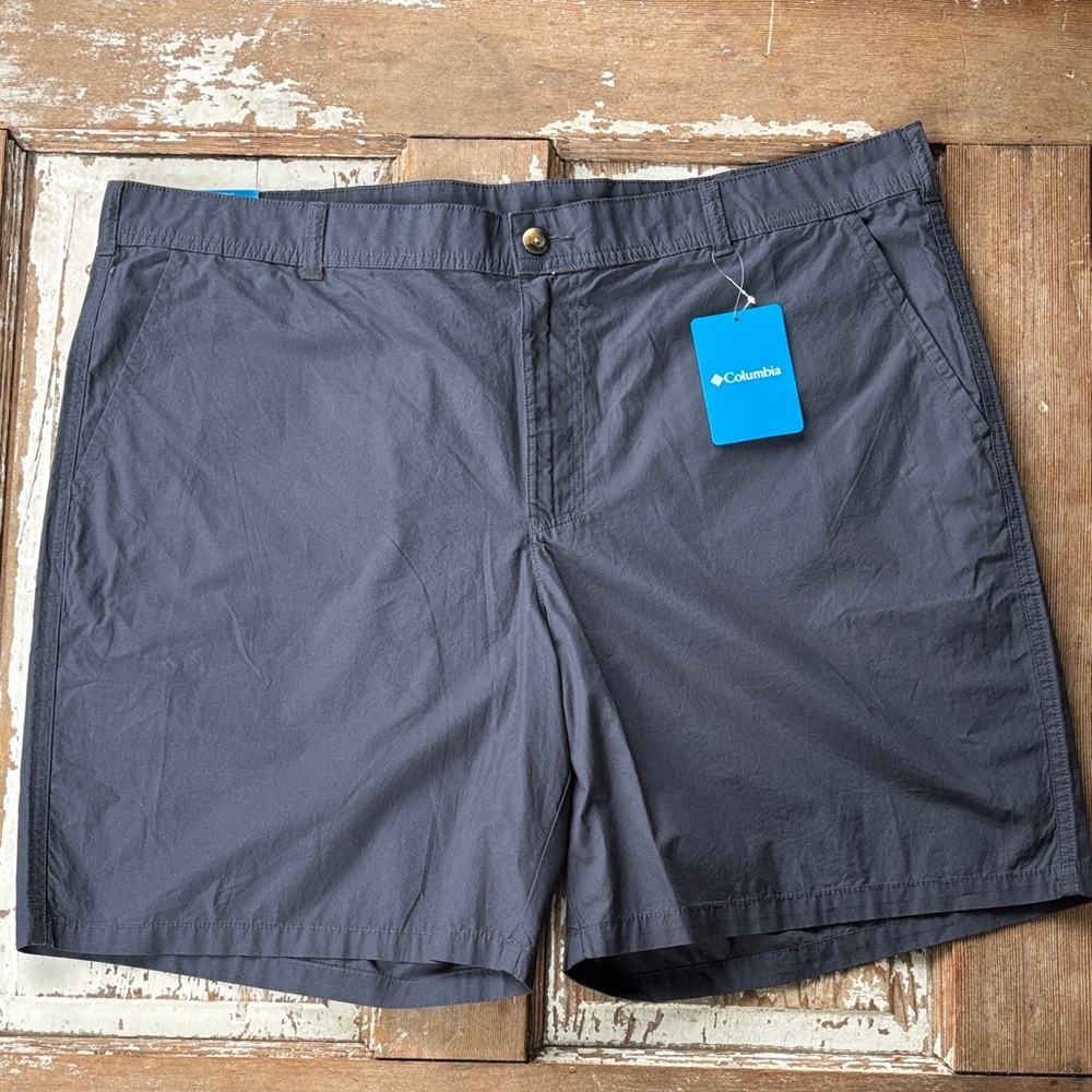 Columbia Men's Washed Out Short 42